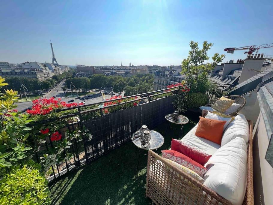 New Rbnb Eiffel Tower Rooftop 360 Terrace View And Parking * Parigi