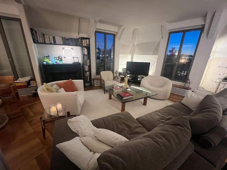 New Rbnb Eiffel Tower Rooftop 360 Terrace View And Parking Parigi